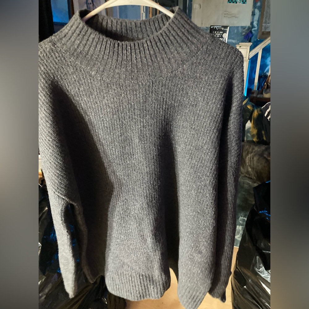 Good threads xl sweater